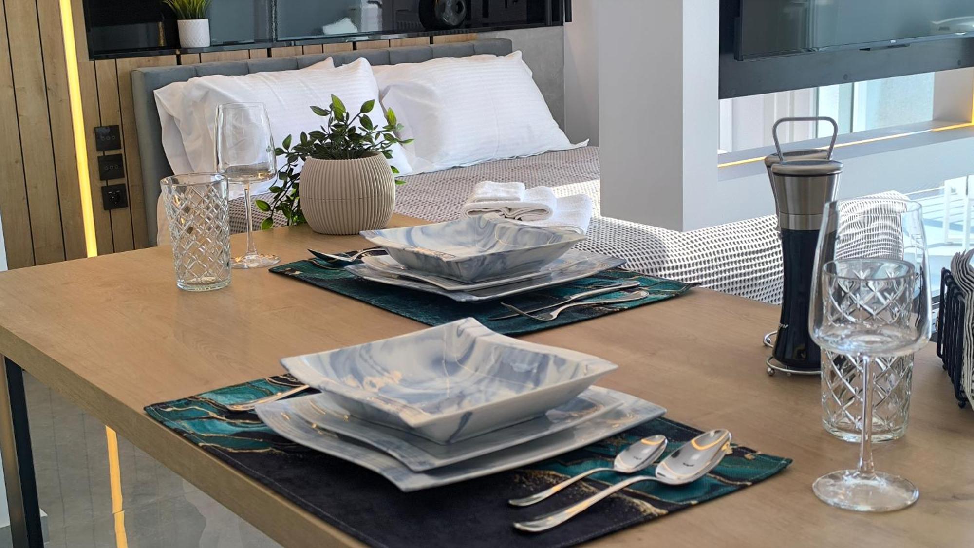Larisa Absolute Suites, Sky View Smart Home Buitenkant foto