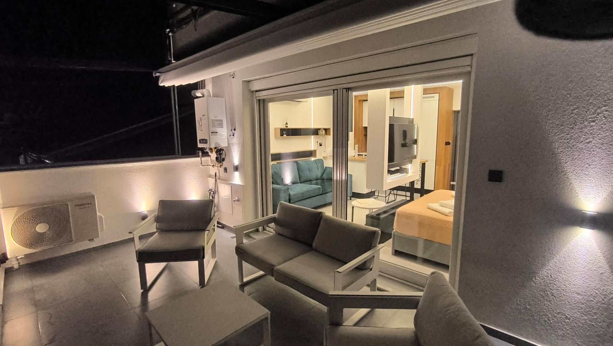 Larisa Absolute Suites, Sky View Smart Home Buitenkant foto