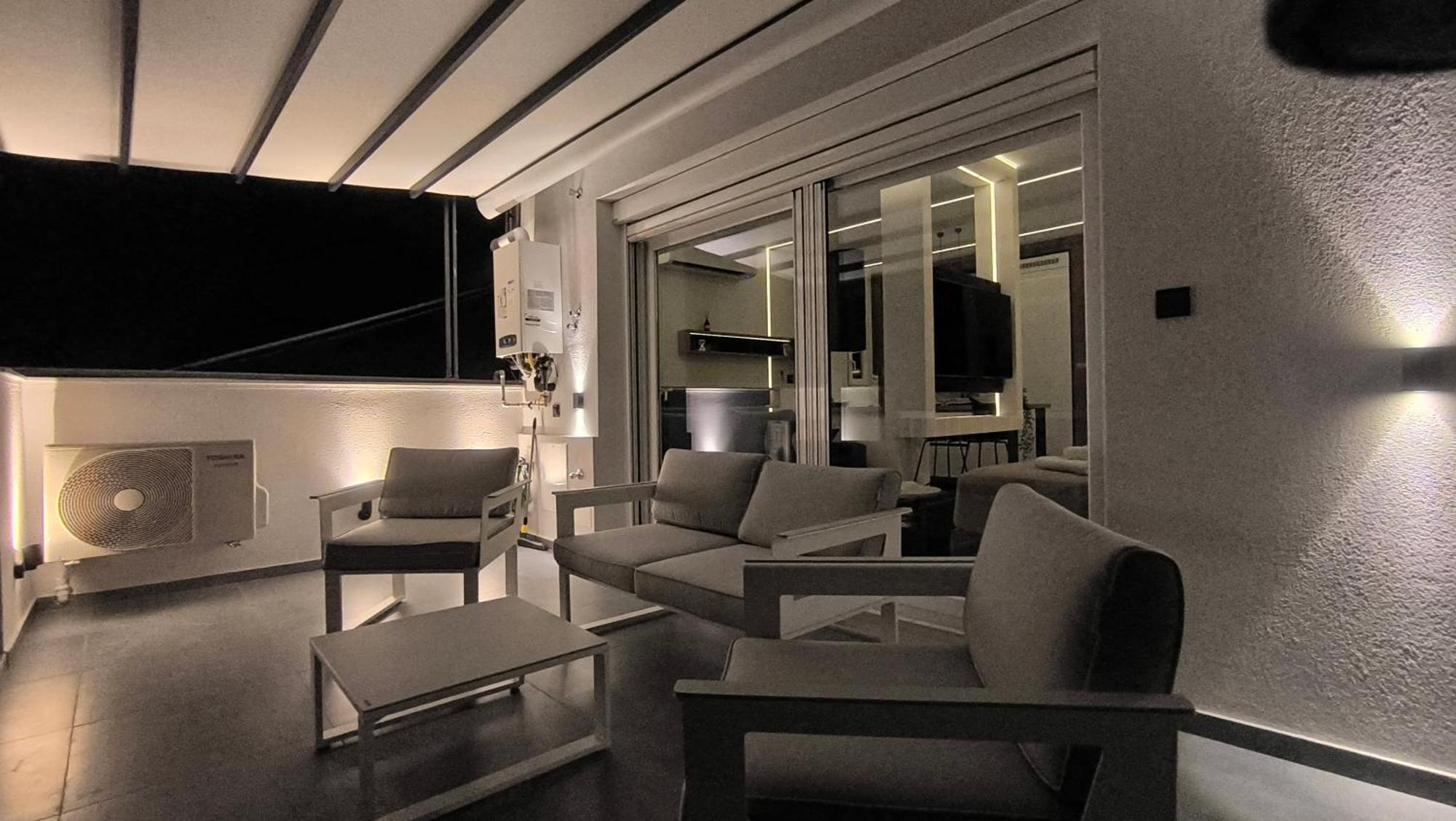 Larisa Absolute Suites, Sky View Smart Home Buitenkant foto